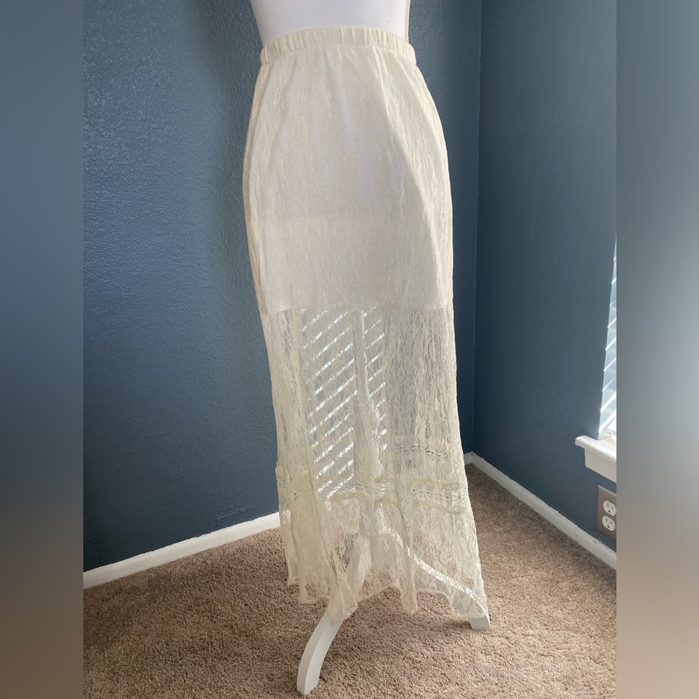 Cream Lace Maxi Skirt